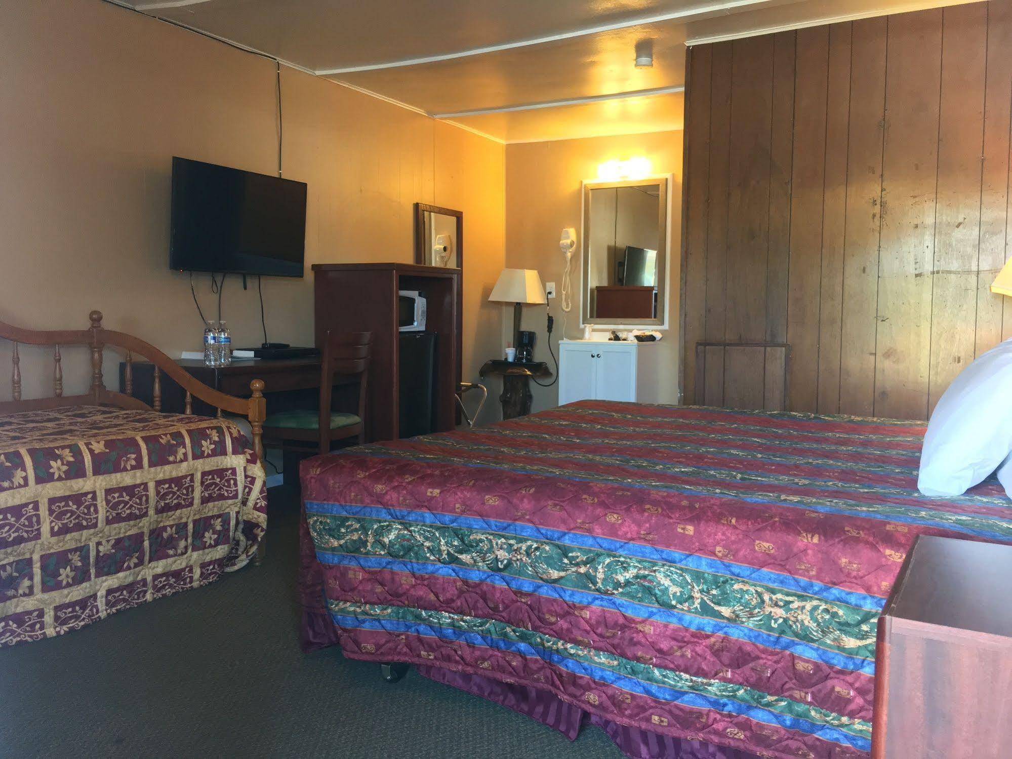 Town Motel Forks Ngoại thất bức ảnh